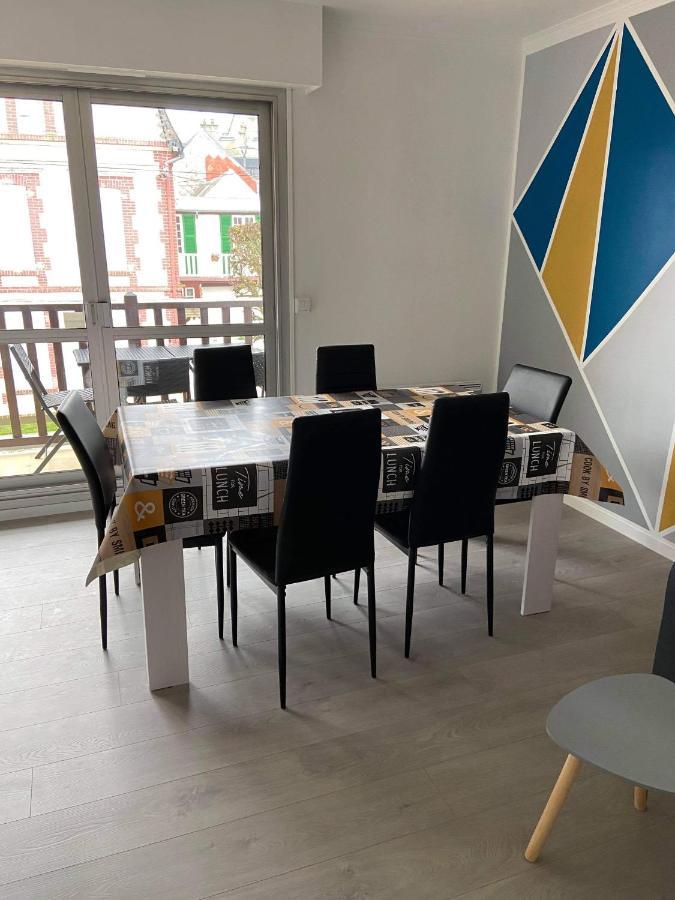 Cabourg Centre, Appartement Pour 4 Personnes A 100M De La Mer 외부 사진